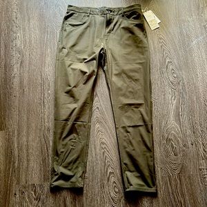 NWT. The Meta Pant